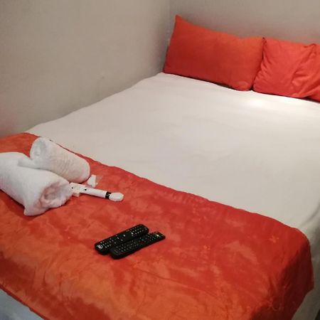 Green On Minni Guest House Pretoria Luaran gambar