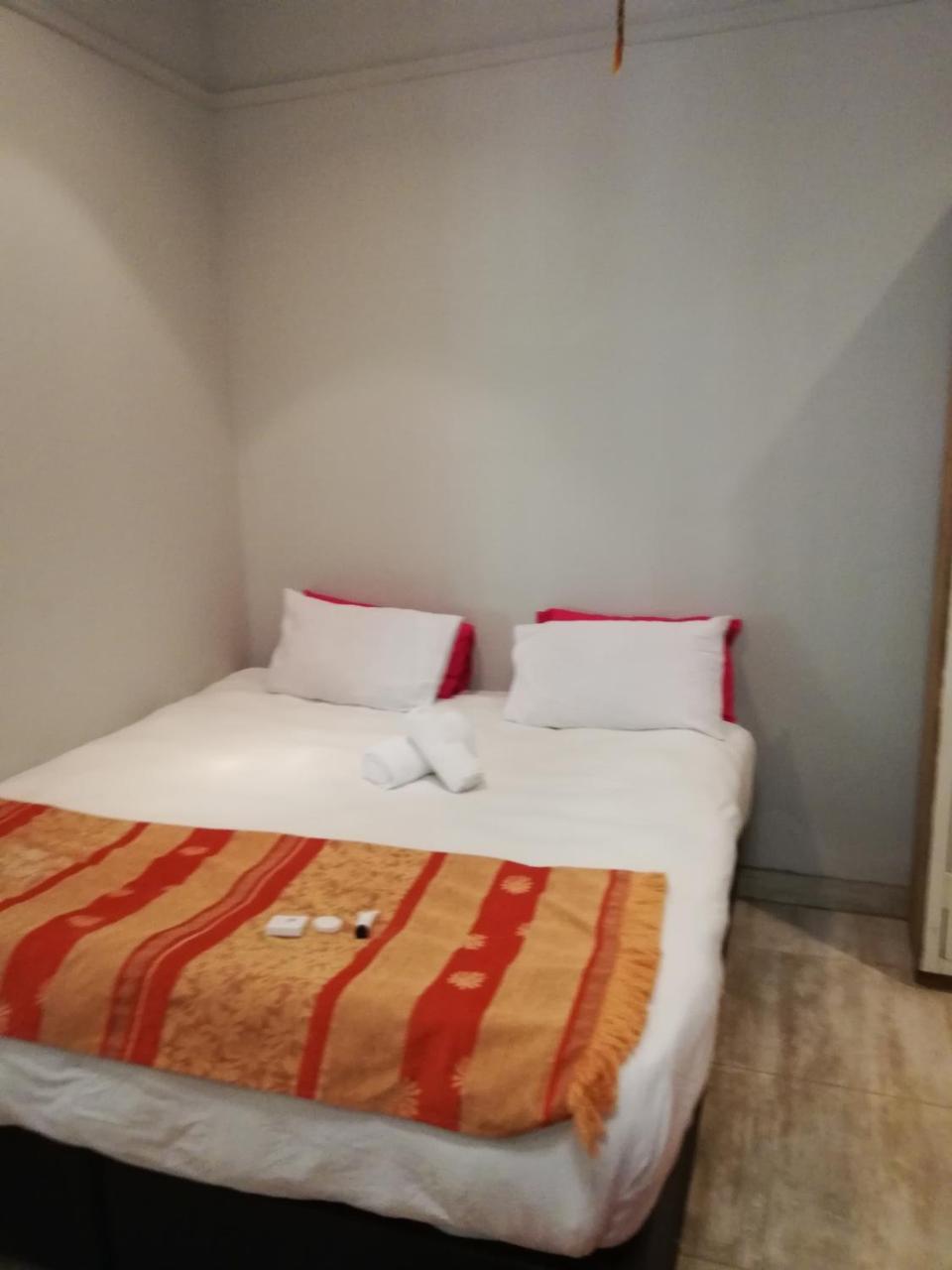 Green On Minni Guest House Pretoria Luaran gambar