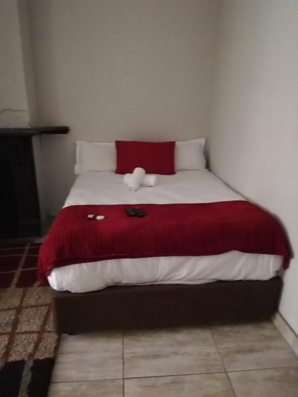Green On Minni Guest House Pretoria Luaran gambar